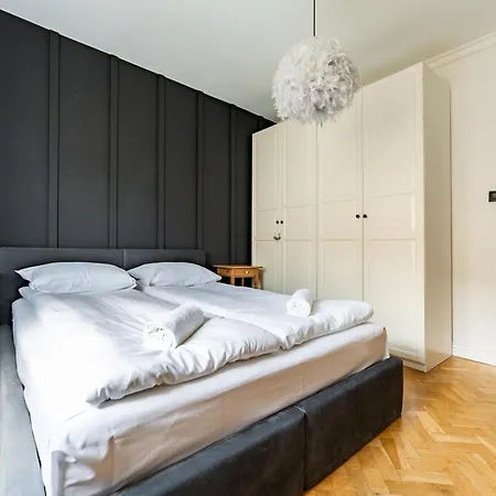Apartamento Coastal By Bookinghost