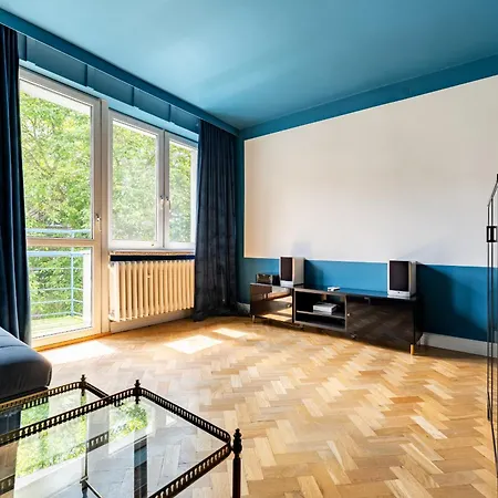 Apartamento Coastal By Bookinghost